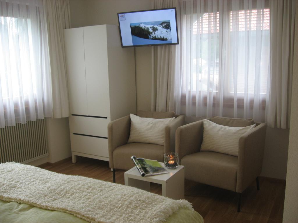 Gaestehaus Laesser Mellau Szoba fotó