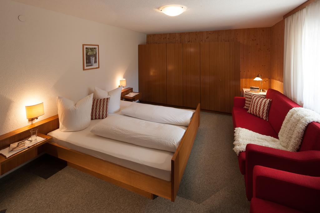 Gaestehaus Laesser Mellau Szoba fotó
